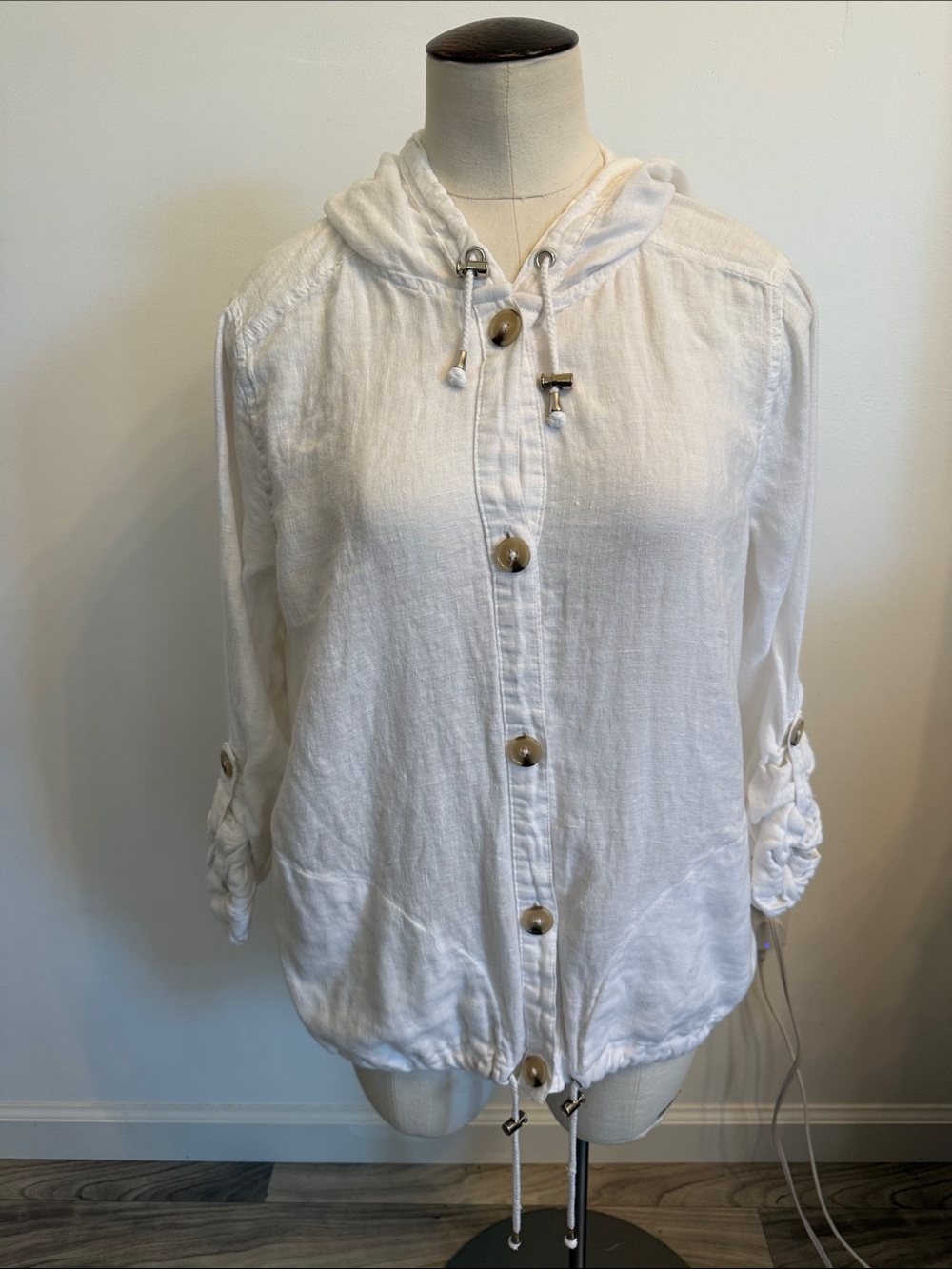 Liz Claiborne White Button-Up Hooded Shirt Jacket medium